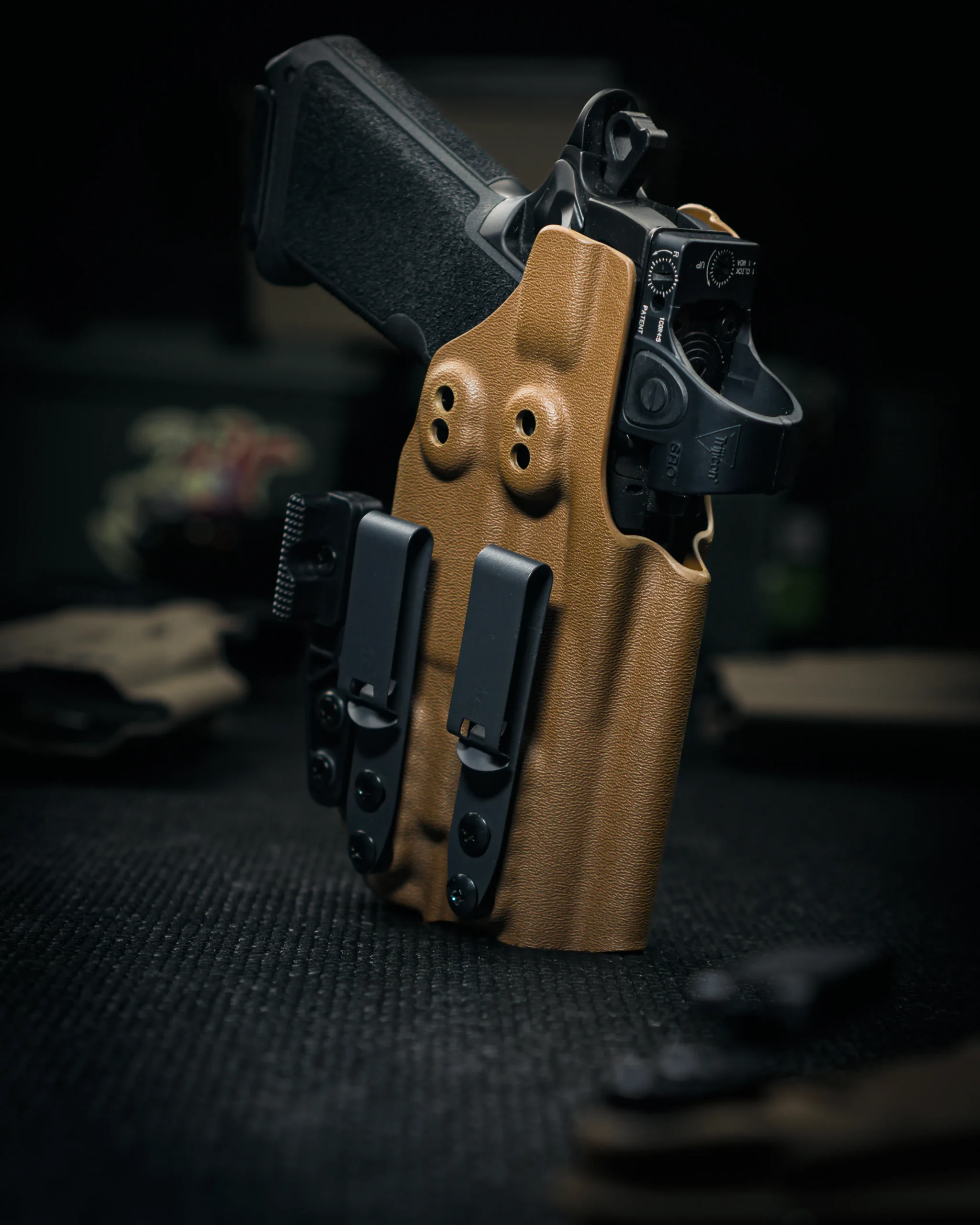 APPENDIX CARRY STACCATO HD LIGHT BEARING HOLSTER